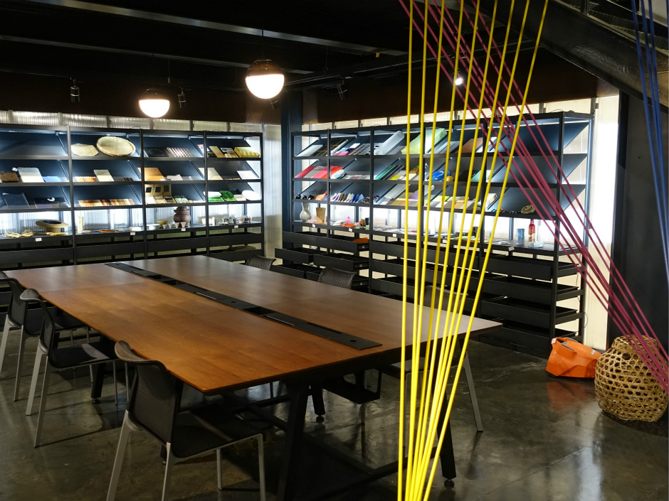 Opening of the XJTLU Materials Library News Xi'an Jiaotong