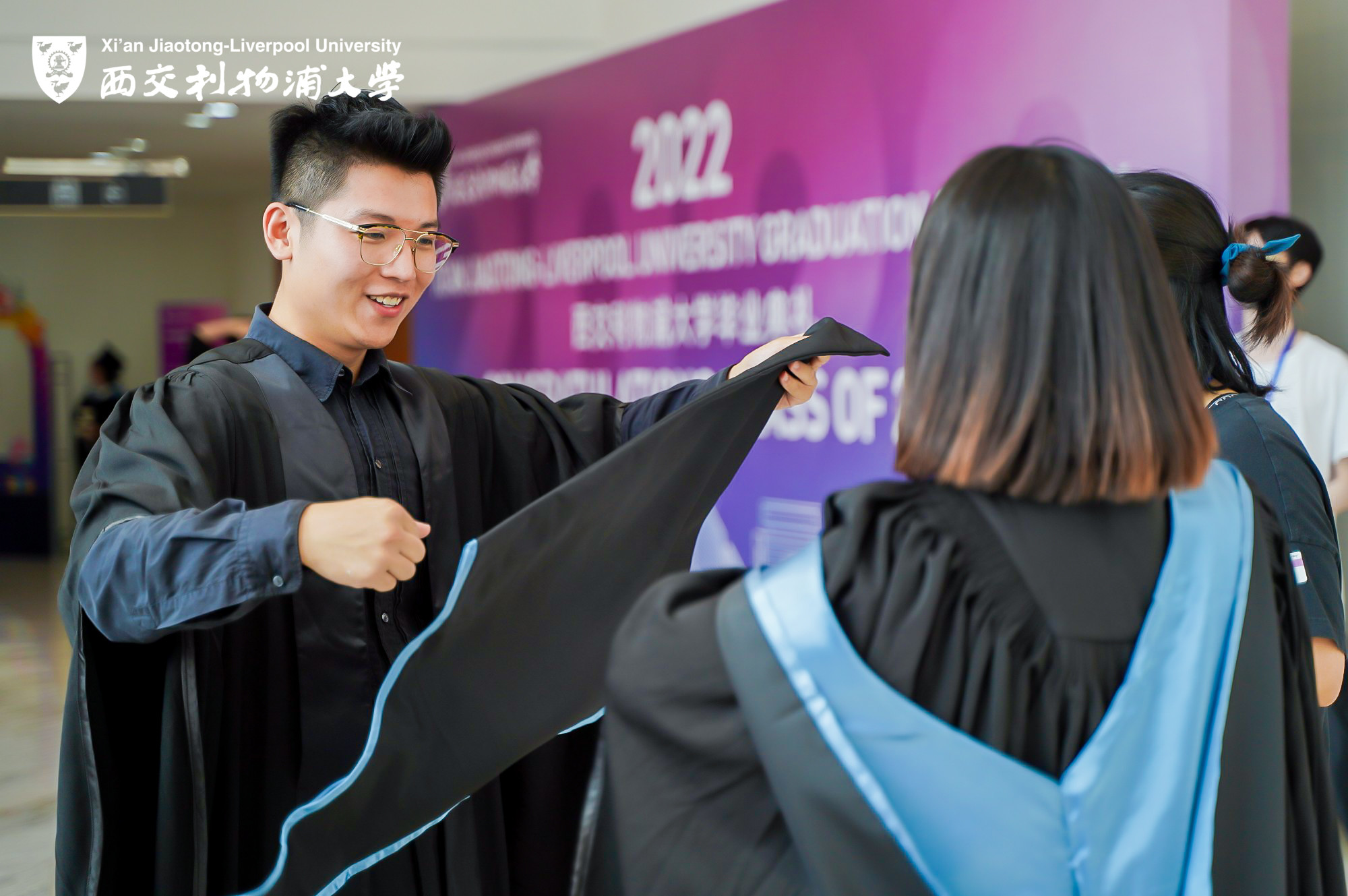 Collecting and Returning your Academic Dress