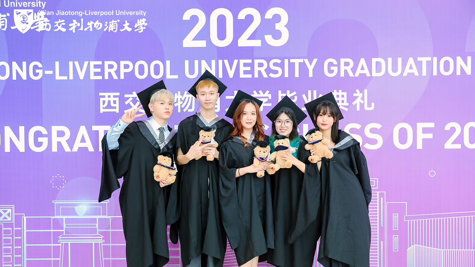 2023 graduates celebrate achievements and look ahead