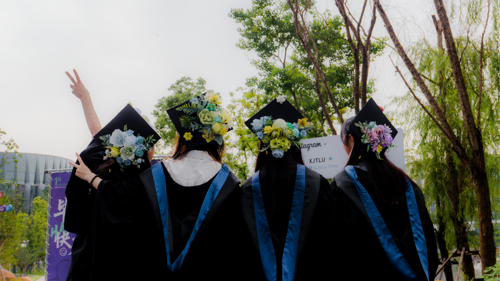揭秘首届毕业生走向 看中外合办大学推动中国未来技术教育的初步成果