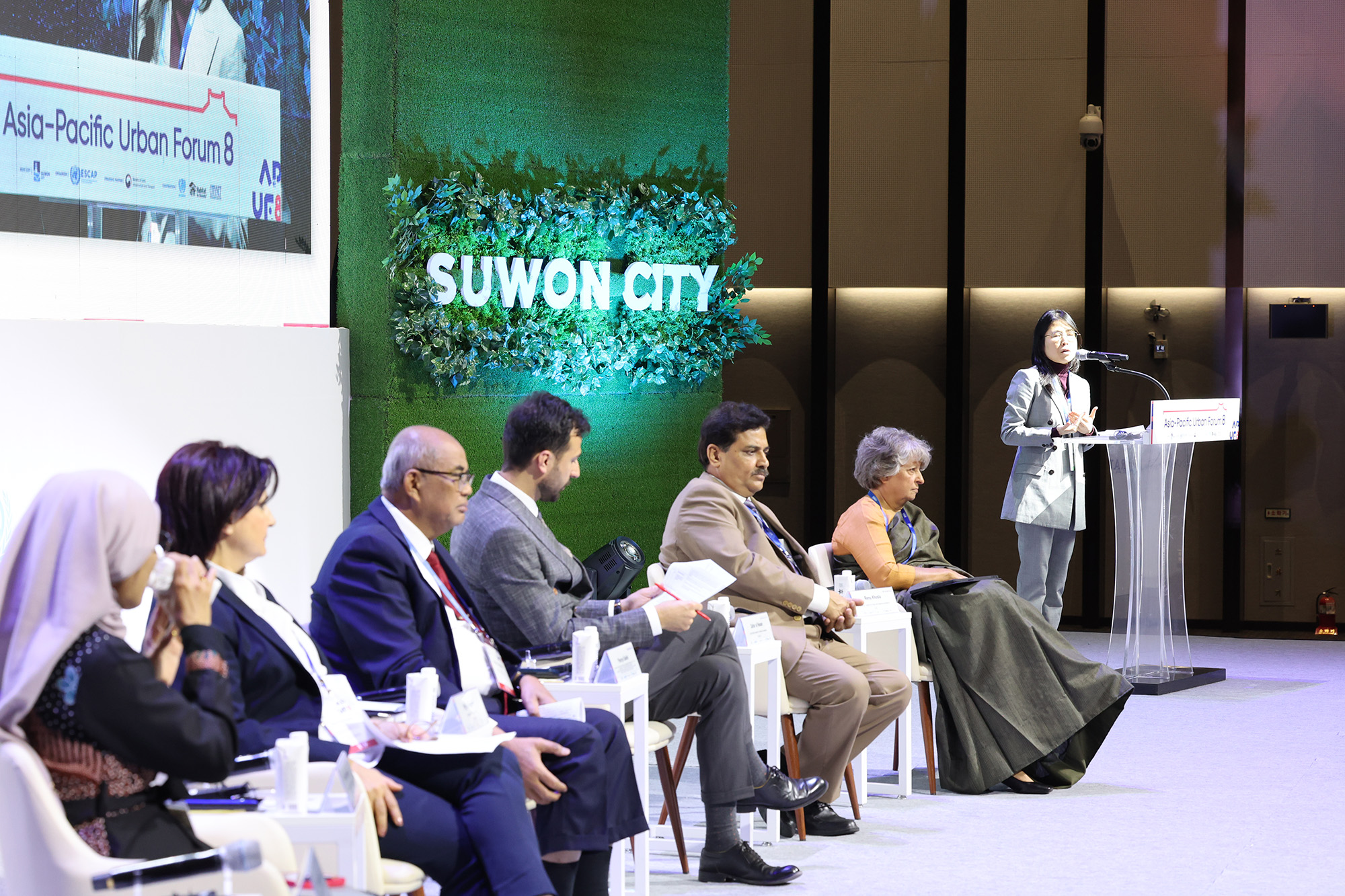 XJTLU scholar spoke on smart city at UN forum