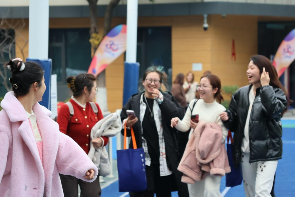 西浦未来教育学院师生参访上海耀中外籍人员子女学校