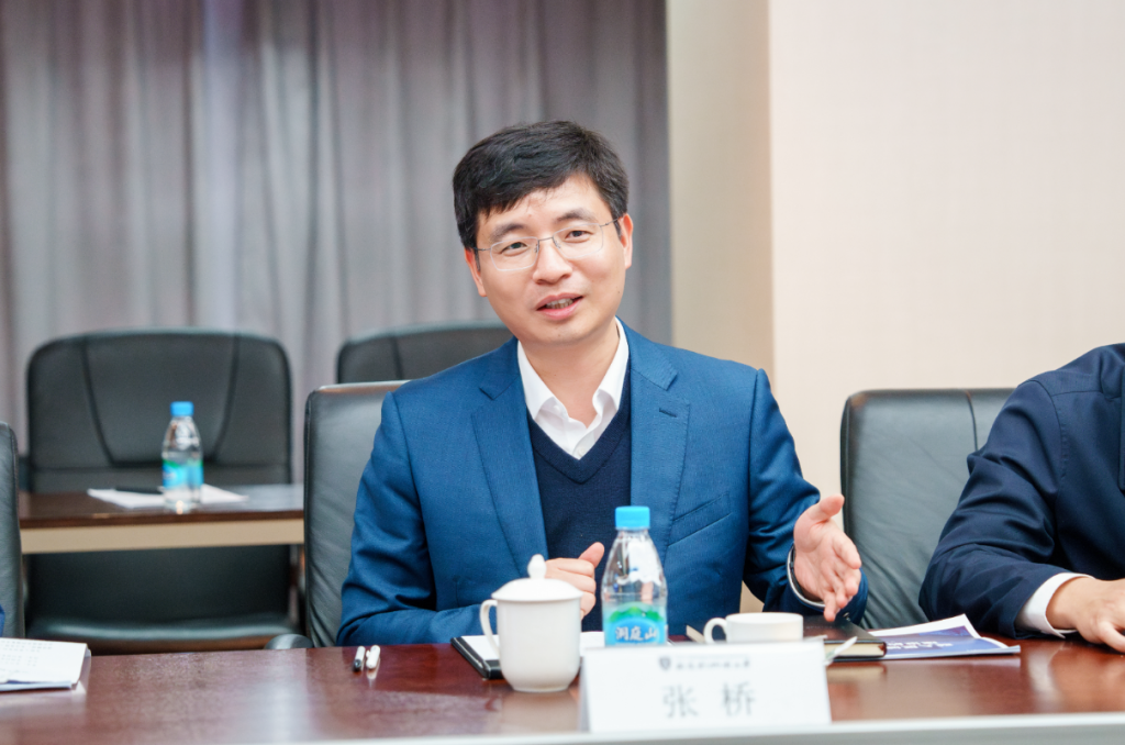 苏州市副市长张桥一行调研西浦 聚焦科技创新服务地方产业升级新模式