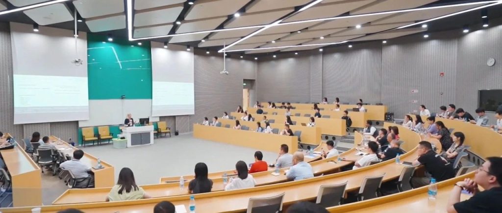 西浦国际商学院成功举办苏州高管论坛,聚焦 2024 房地产市场洞见