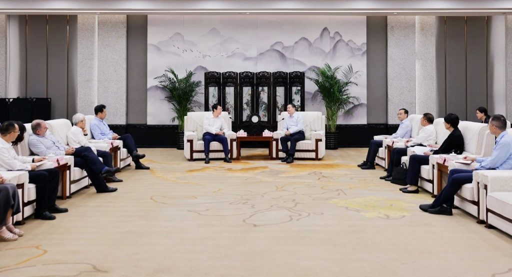 深化校地融合 推进校企合作