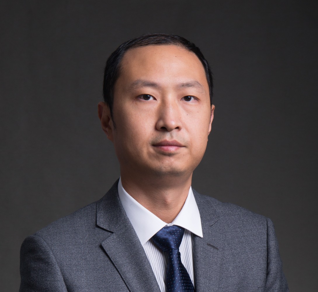 程鹏 博士