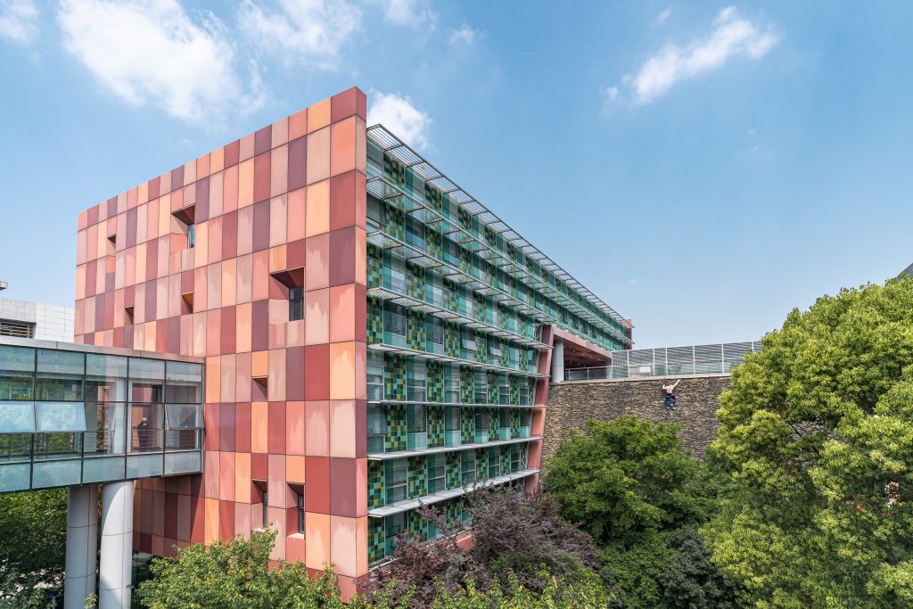 专注金融领域复合型人才培养 西交利物浦大学金融数学硕士专业获金融风险管理师(FRM)认证