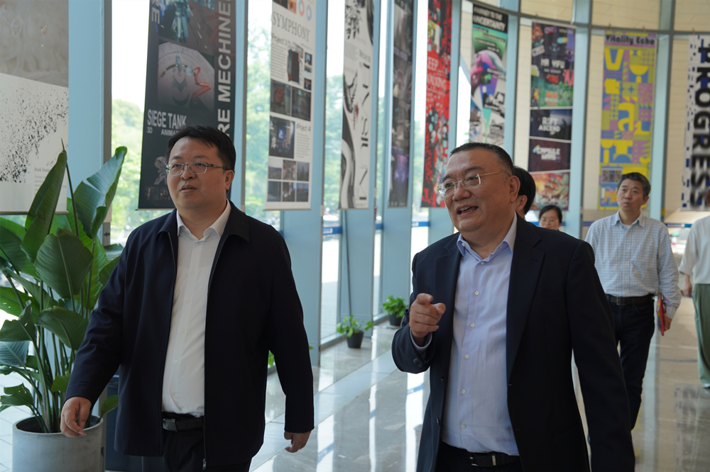 苏州市副市长刘博调研西浦产学研融合生态建设