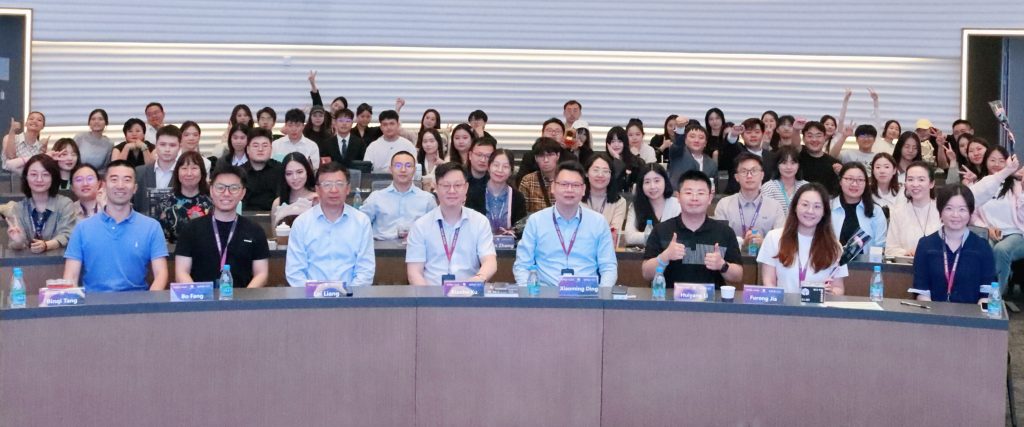 产业家学院与和谐管理研究中心成功举办结课典礼暨校友欢迎会