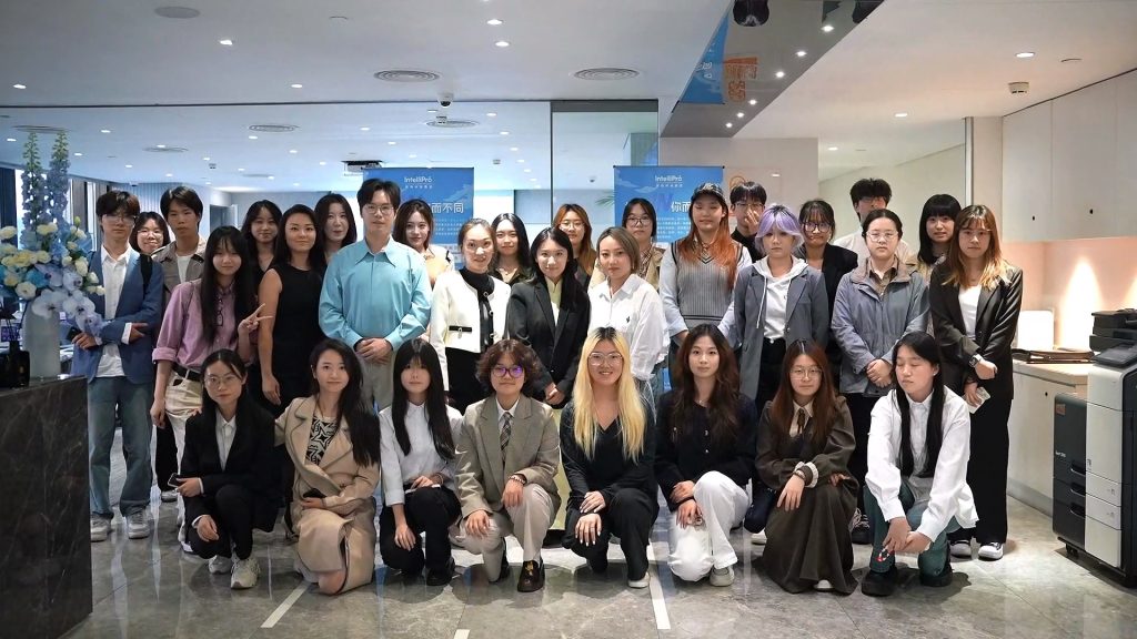 校企合作共促成长:西浦国际商学院学子参访英特利普,洞悉全球人力资源行业新机遇