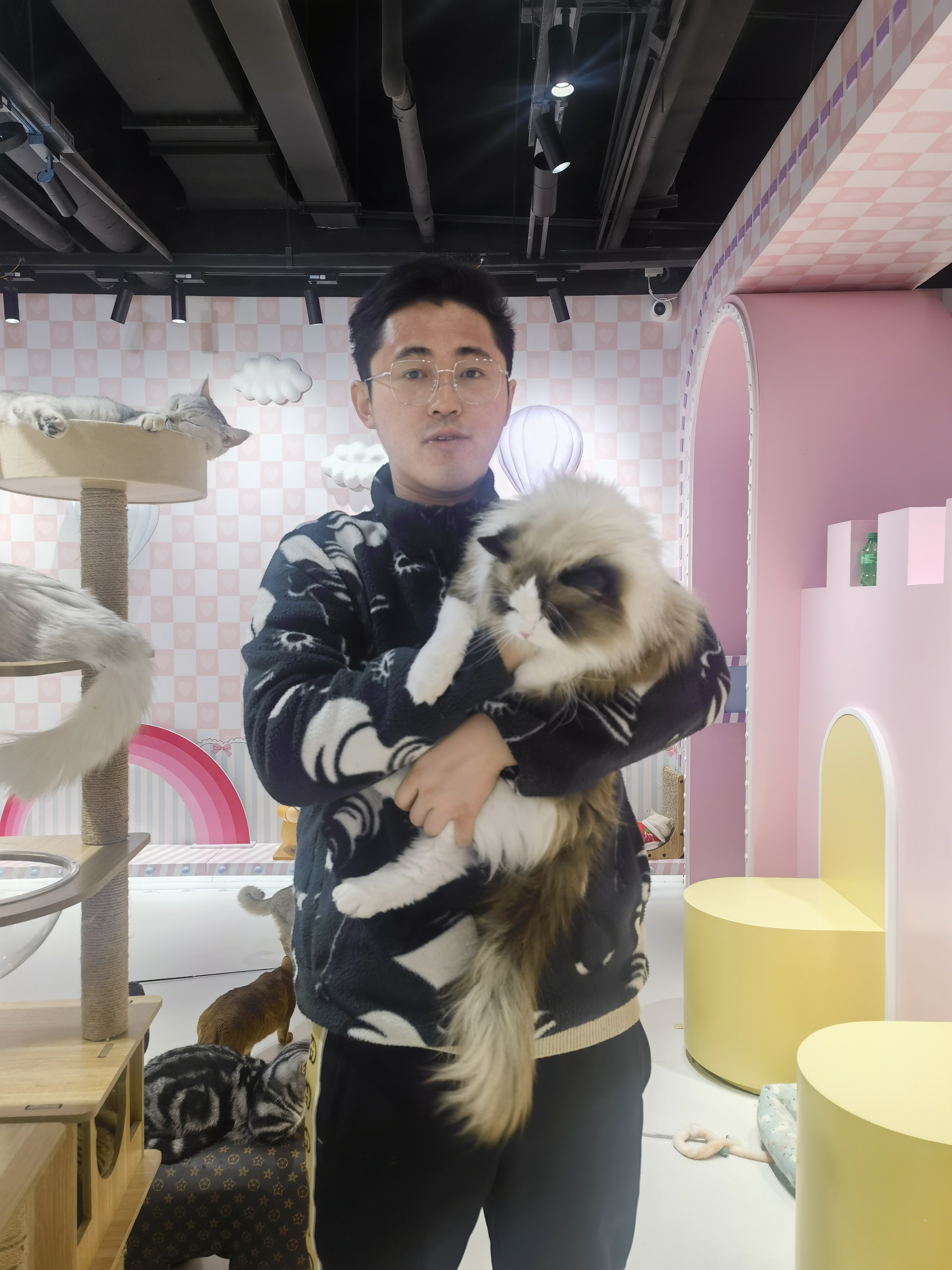校友故事 | 任元杰：跨学科求学筑梦，打造宠物连锁品牌
