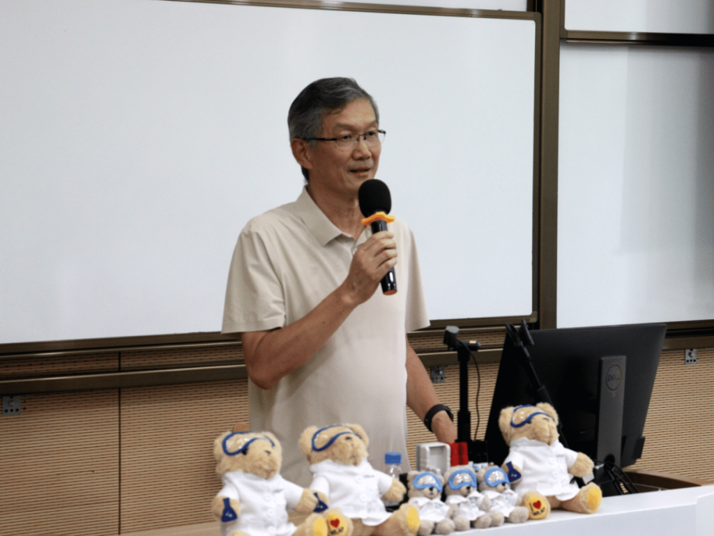 Dean's Speech to AoPHA New Postgraduate Students: A Journey to Connect Numbers, Molecules, & Medicines