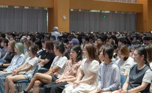 西浦举办新生教育讲座，校长教授共话成长与选择
