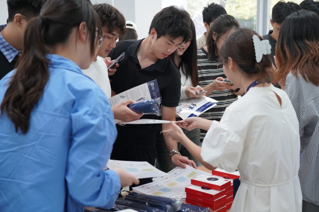 XJTLU Actuarial Science Programme Welcomes Students to Discuss International Certification and Career Paths