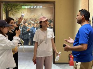 他们以为只是去看乡村，没想到被一次次行动“点燃”了自己