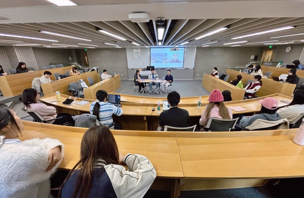 【活动回顾】解码快消新趋势：校友圆桌共话职场新路径