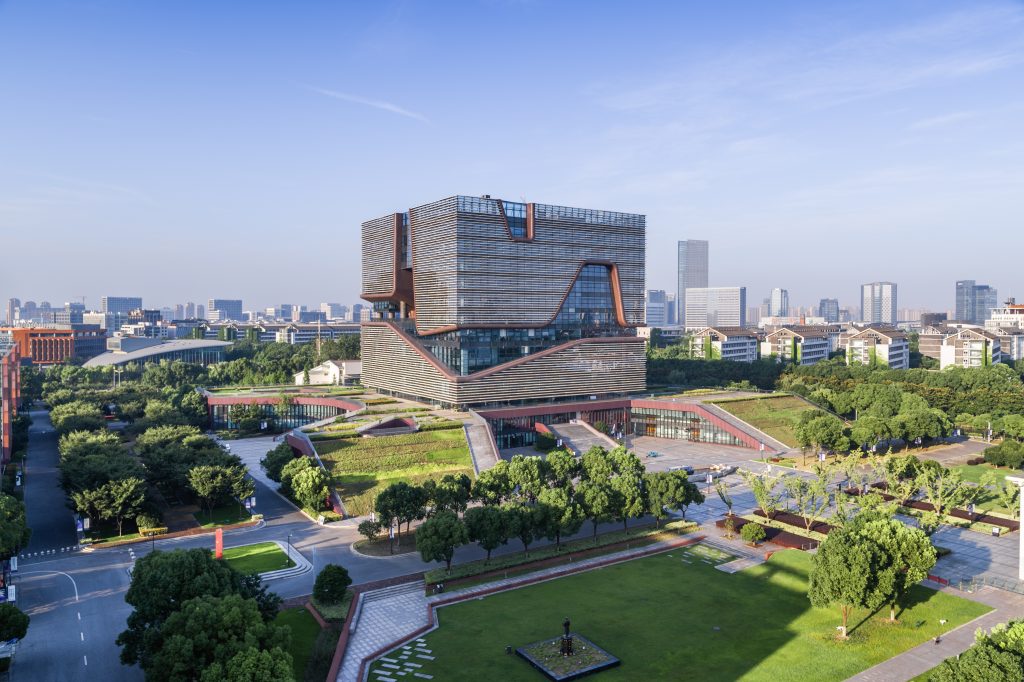 博学明道，笃行任事——西浦执行校长席酉民教授圣诞和新年贺辞