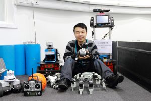 那个骑行英国2000公里的极客，在“破壁”中成长