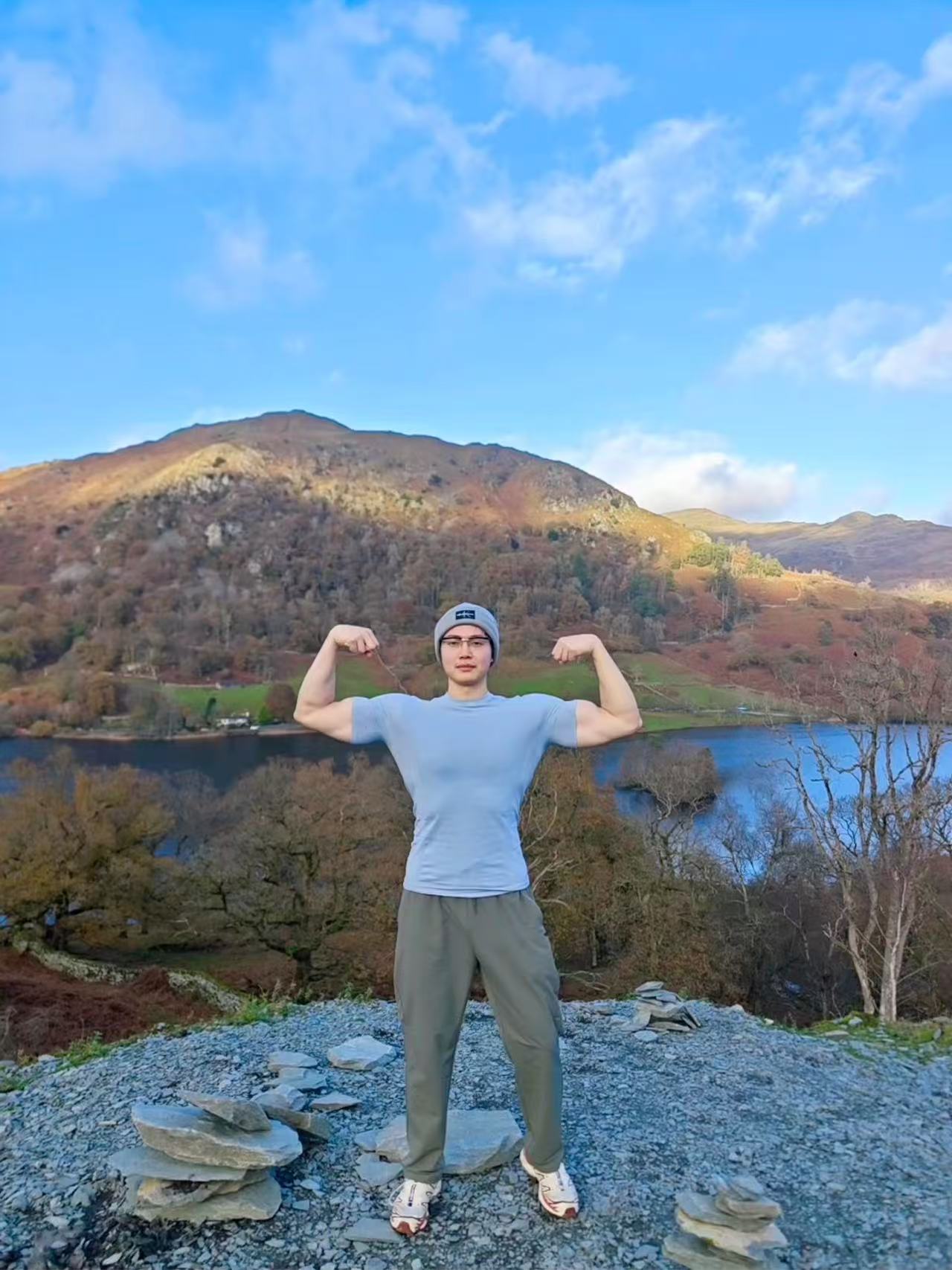 在健身房撸铁，一位不做科研苦行僧的博士生日常