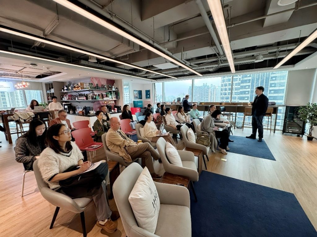 西浦IMBA 上海大师课圆满落幕｜解码经济下行期：营销预算削减，是成本控制还是战略风险？