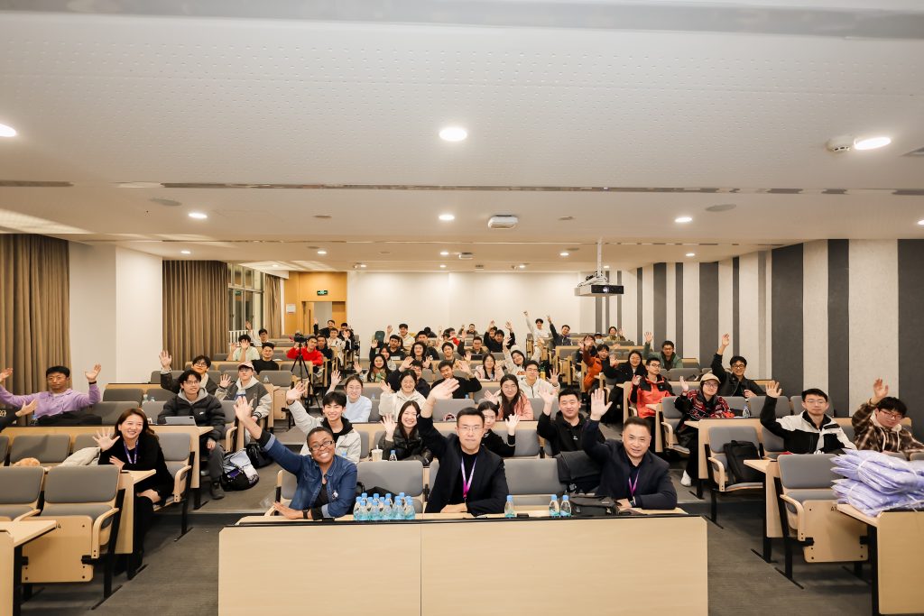 物联网主题日活动：从物联网到智能互联，共筑未来智能系统