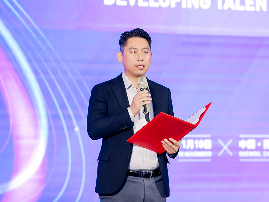 把事情搭起来的人：毕新博士与西浦二十年的建设现场