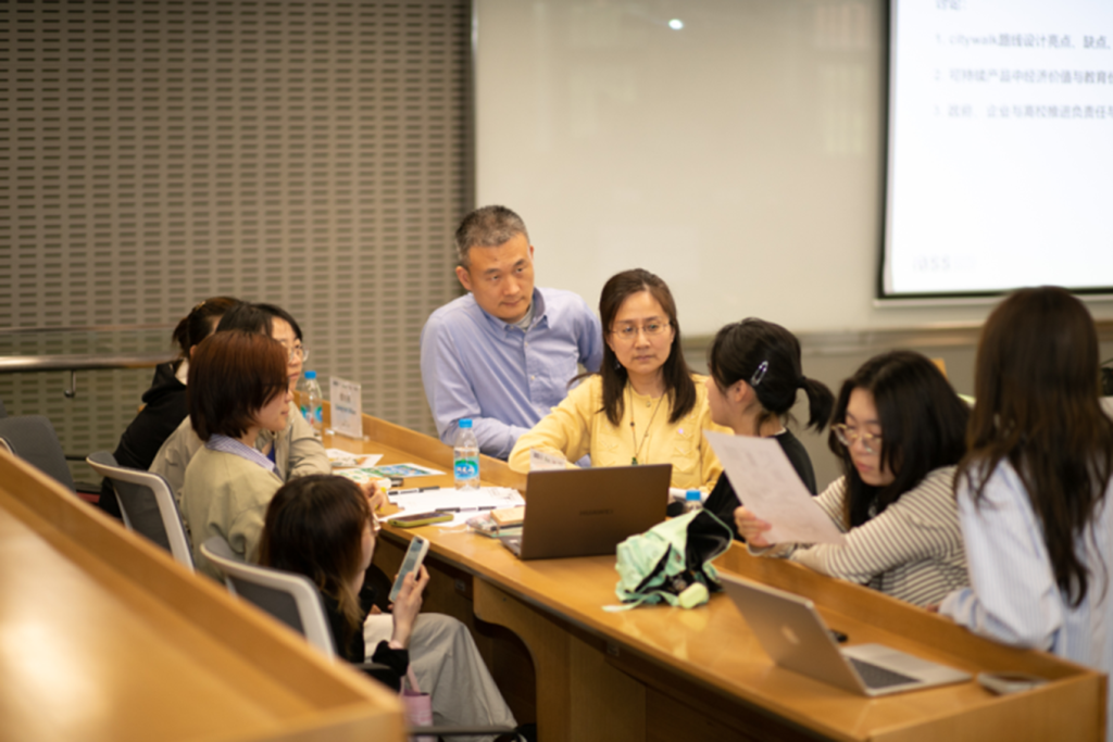 可持续未来人才培养计划访谈系列②： 四次推翻路线后，我们把一场CityWalk做成了“实景桌游”