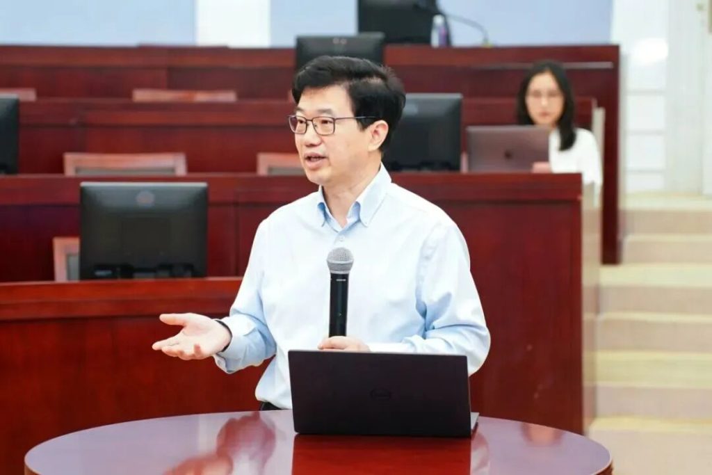 西交利物浦大学国际中文教育名家讲坛第一期顺利举办