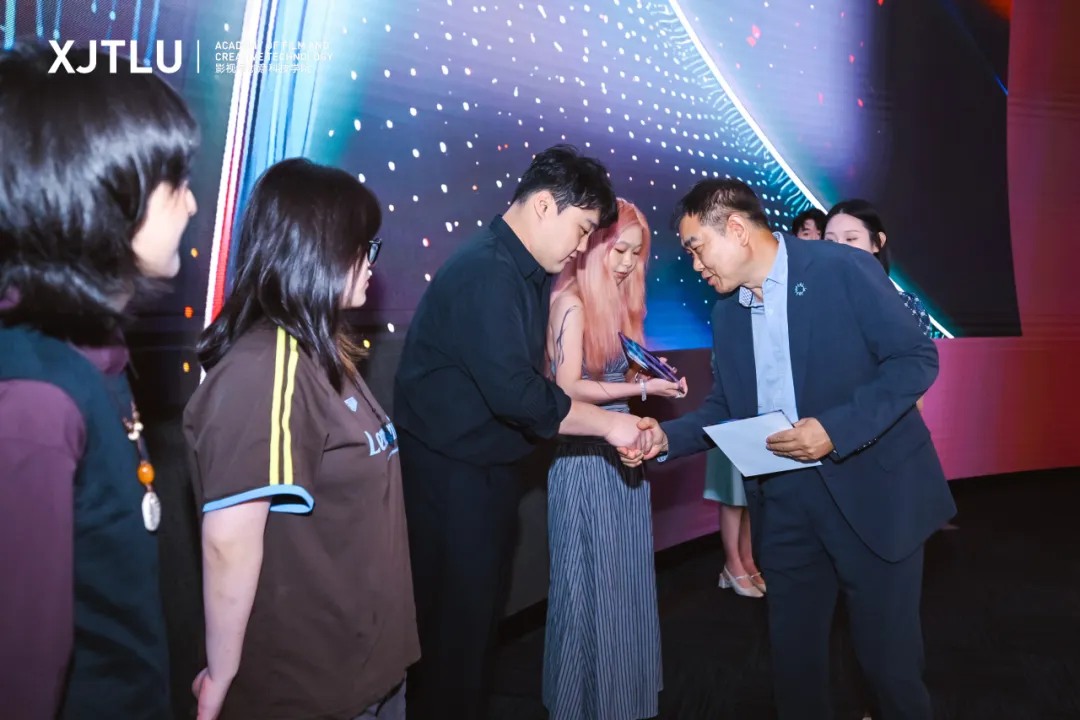 AFCT毕业展颁奖现场