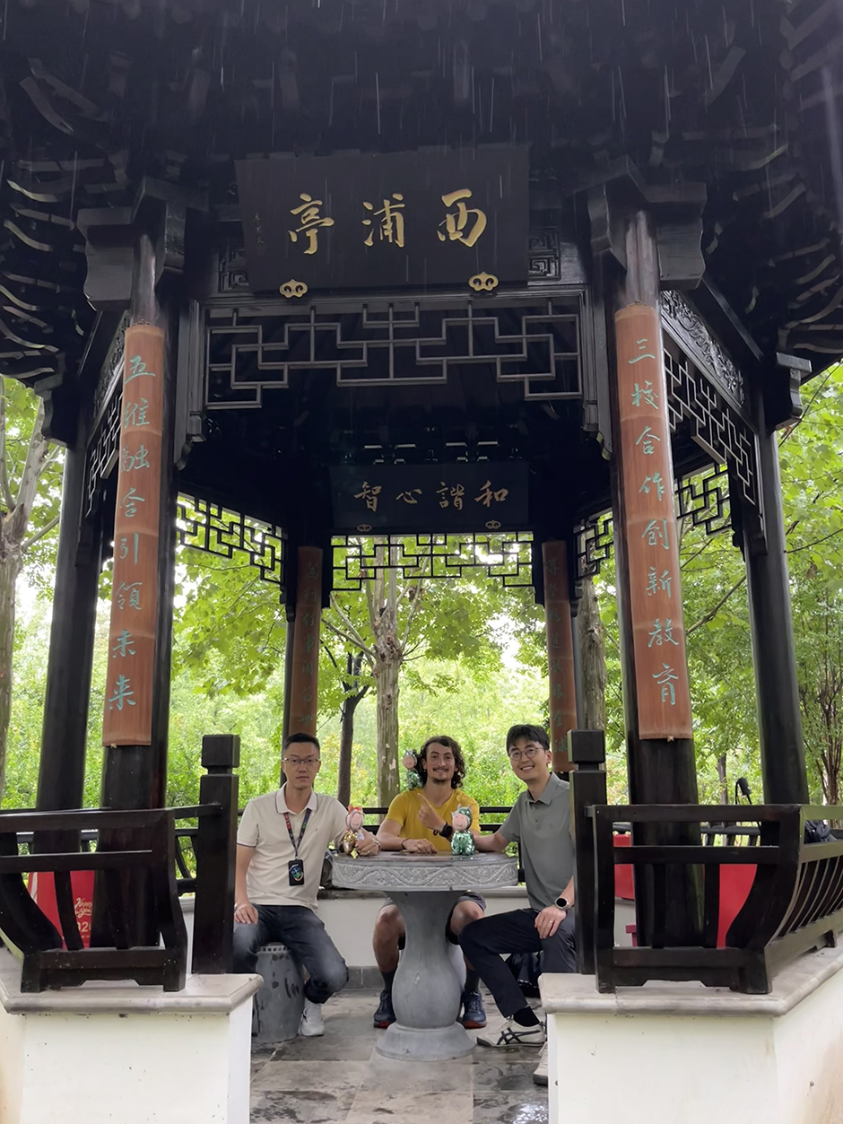 从苏州到利物浦的丝路骑行，他在西安交通大学有了一个温暖的停顿！
