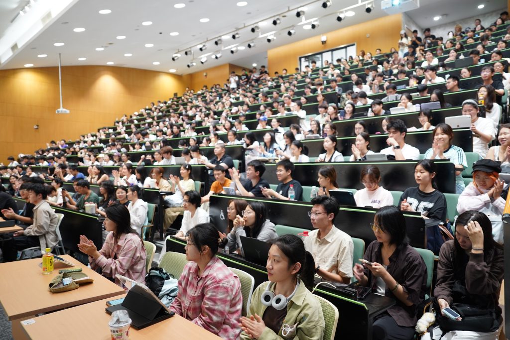 大学数学系引入AI题库 练习测验与期中考试同源