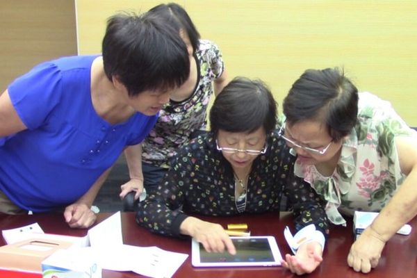 Students research e-health products for the elderly
