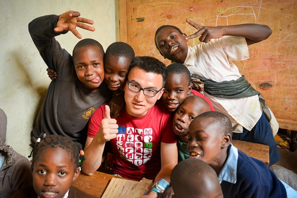 VIDEO: XJTLU student volunteers at orphanage in Kenya