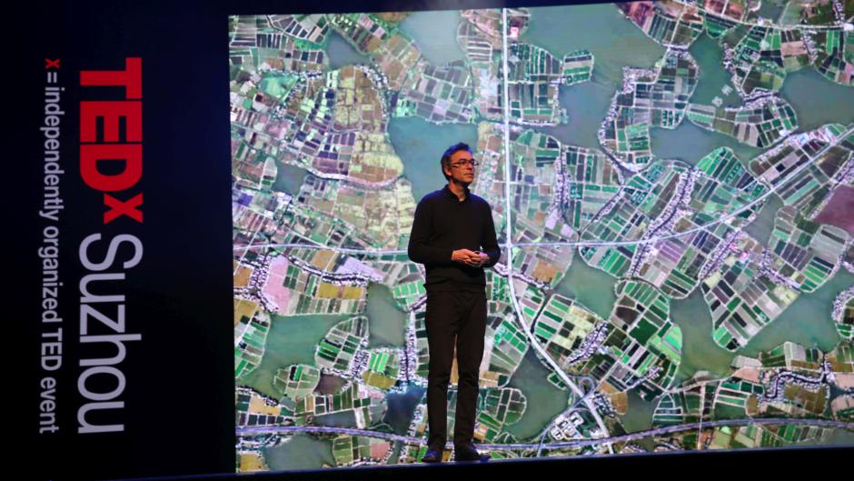 XJTLU academic gives talk on Suzhou’s urbanisation at TEDx event