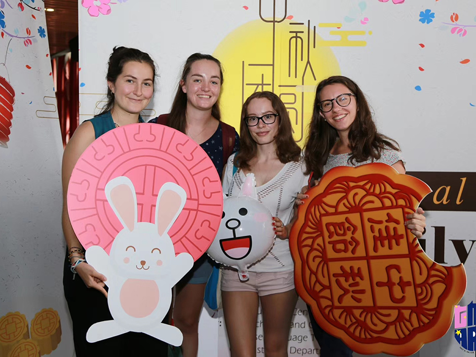 Students from 37 countries celebrate the Mid-Autumn Festival at XJTLU