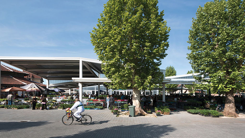 Vibrant marketplace design wins over locals and judges
