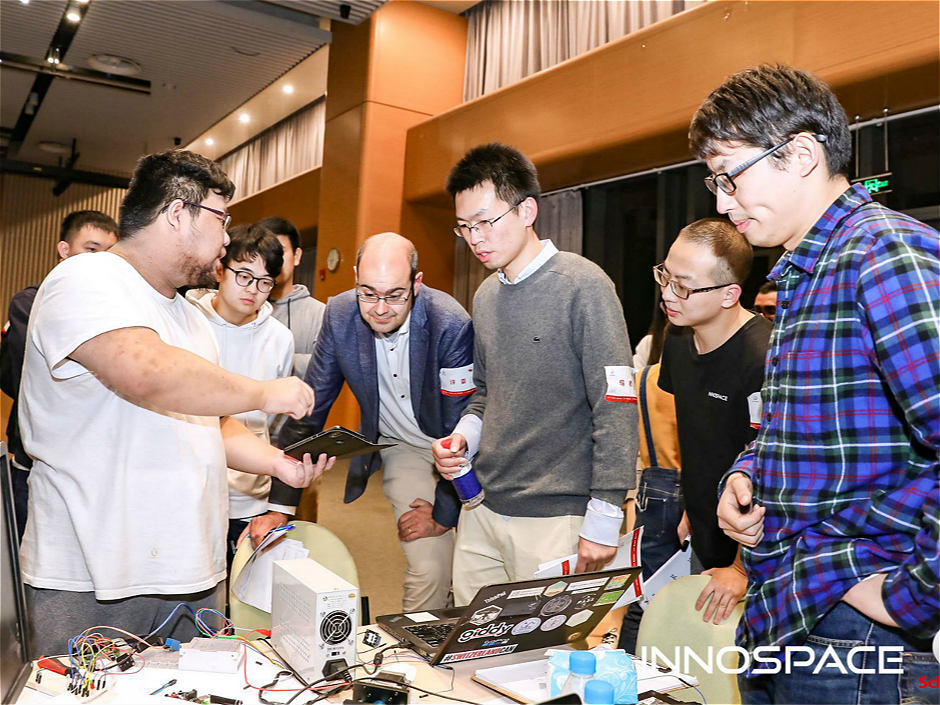 XJTLU students impress at Schindler-sponsored hackathon