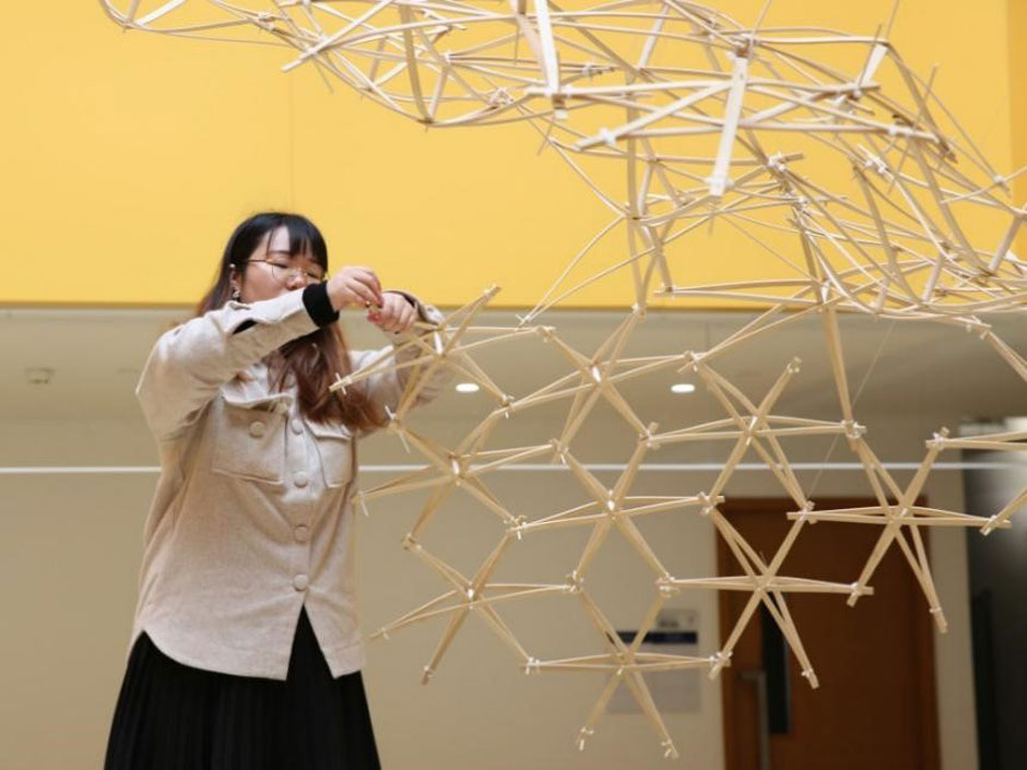 Artist Cheng Tsung Feng hosts bamboo art workshop on campus
