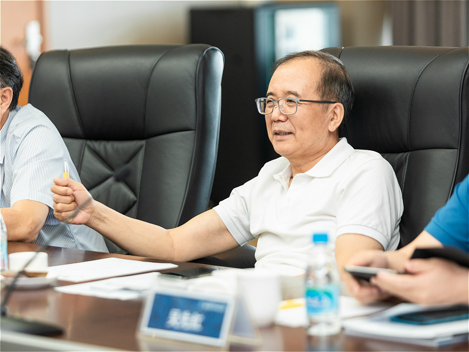 北京大学未来教育管理研究中心创始主任林建华教授一行访问西浦