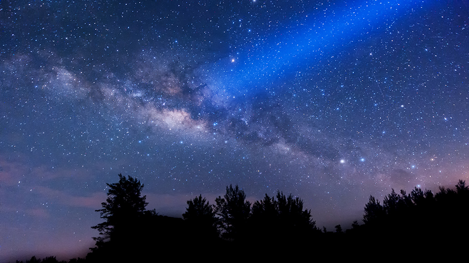 ​西浦物理系研究在国际前沿期刊发表 探究年轻星团的发展趋势