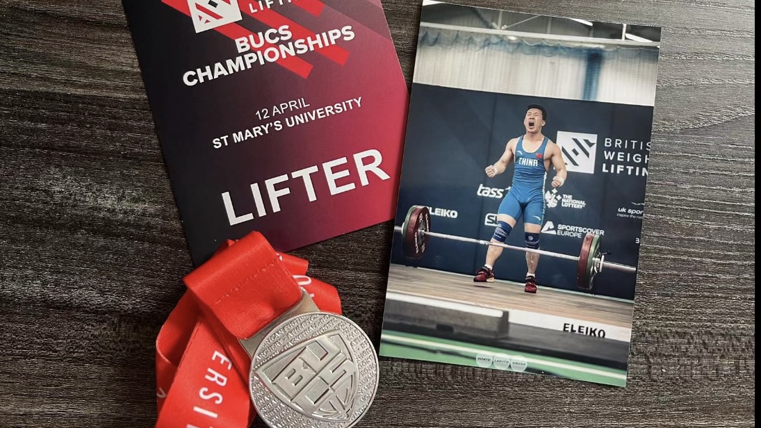 Student wins silver at university weightlifting championships